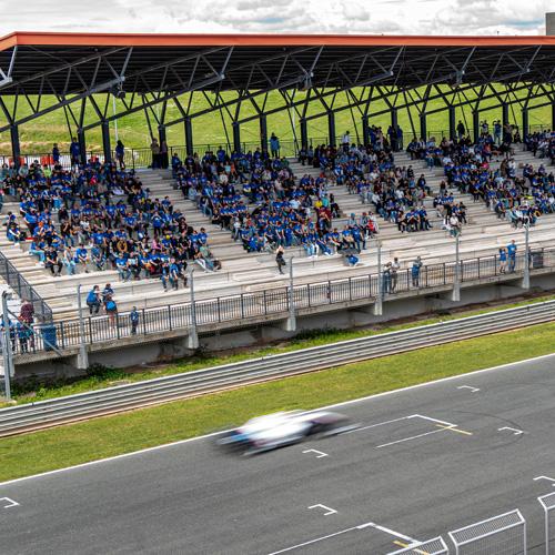 100 años de historia y familia: NAPA celebra el 100 aniversario con una fiesta inolvidable en el Circuito de Navarra 